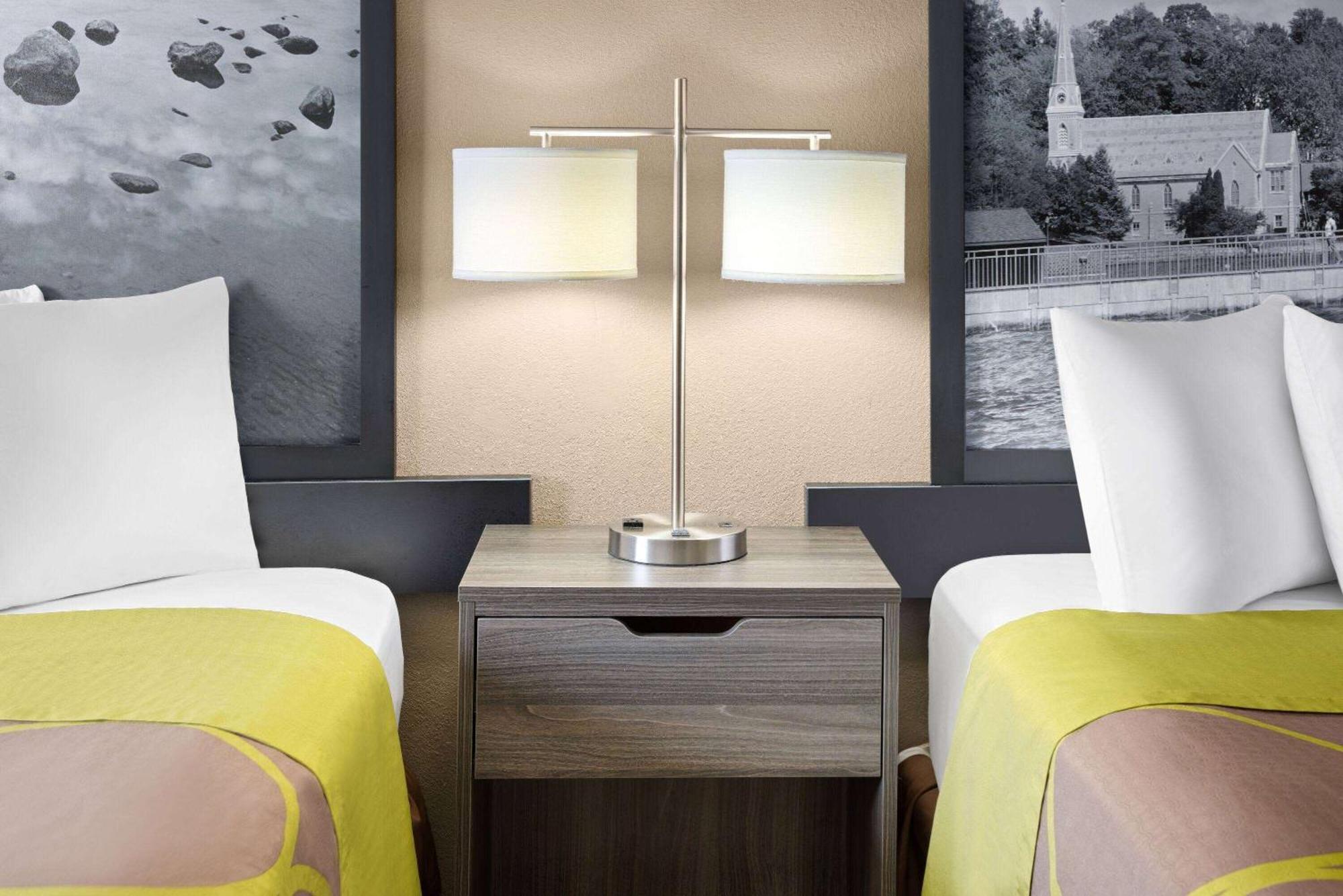 Super 8 By Wyndham Henrietta/Rochester Area Ngoại thất bức ảnh