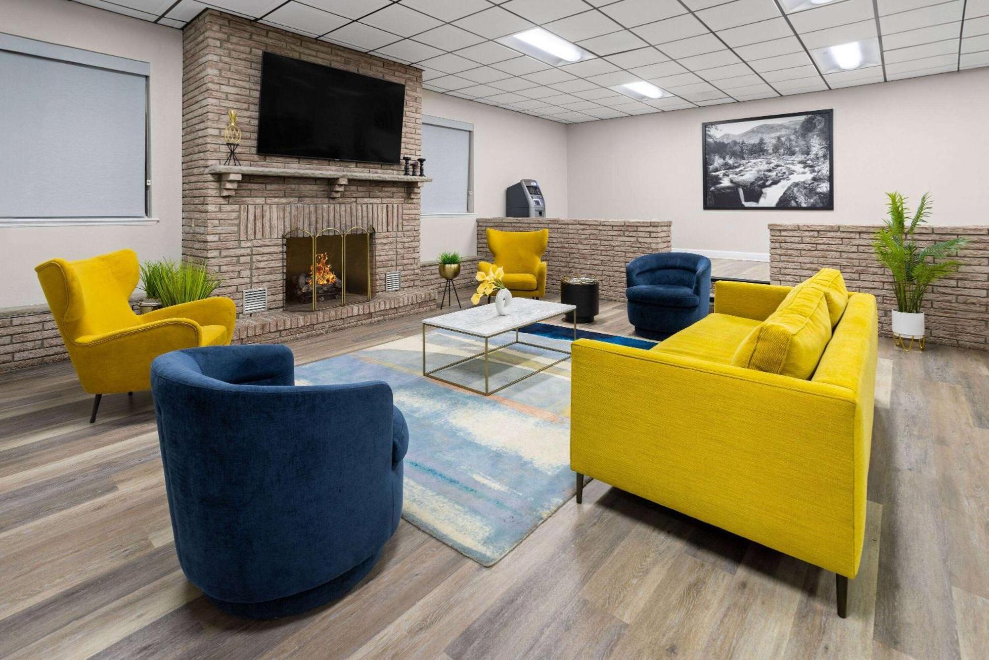 Super 8 By Wyndham Henrietta/Rochester Area Ngoại thất bức ảnh